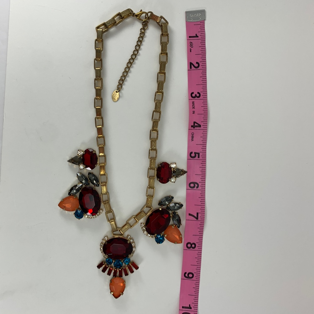 Cara NY Statement Necklace - Picture 5 of 5